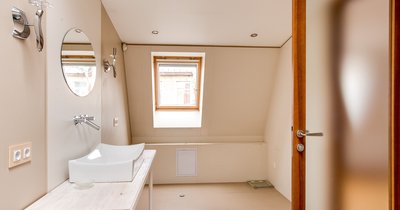 Wohnraumerweiterung durch Dachausbau: Was Sie vorab prüfen sollten