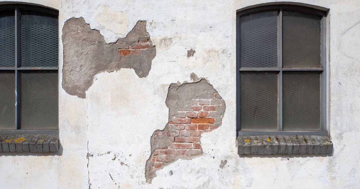 Außenputz erneuern: Wahl des richtigen Materials für die Fassade