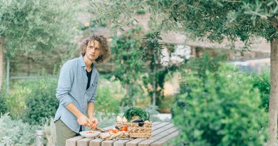 Außenküche bauen: Materialien und Grundriss für den Garten